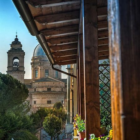 Locanda Il Giullare Pellegrino سانتا ماريا ديلي آن المظهر الخارجي الصورة